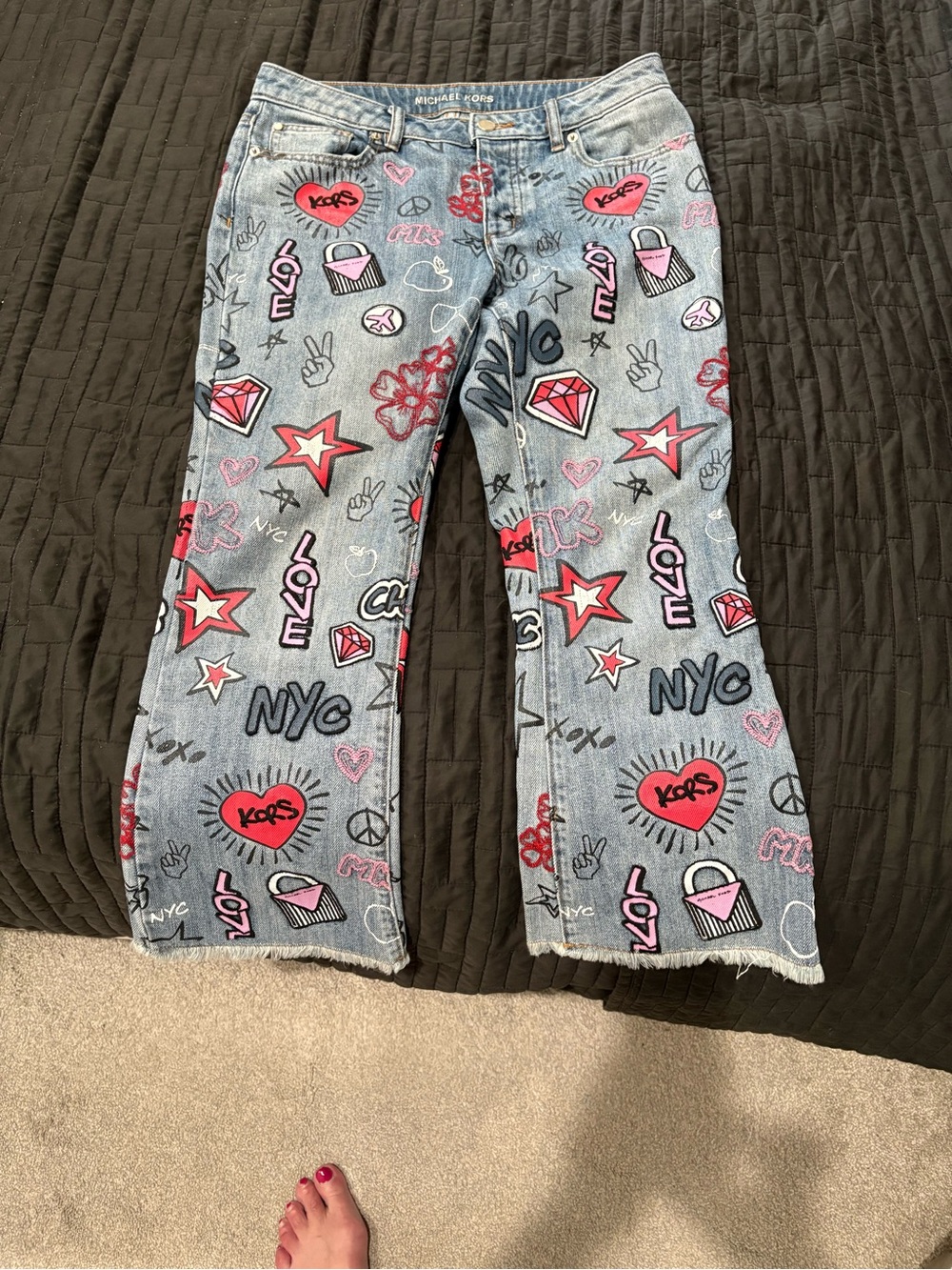 Michael Kors Graffiti Embroidered Cropped Jeans Size 4 LIKE NEW